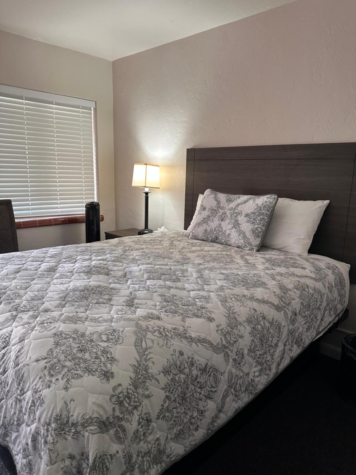 Lee Vining Motel Hotel