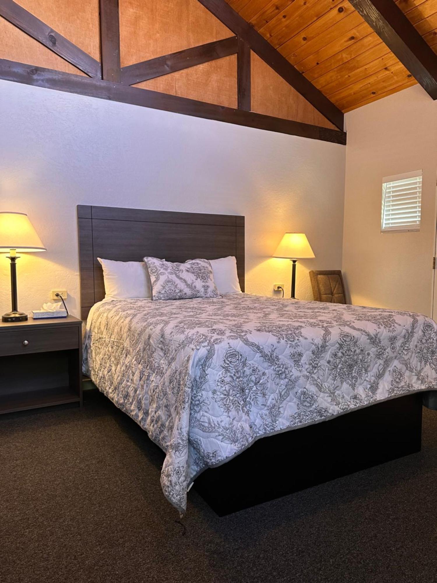 Hotel Lee Vining Motel 3*