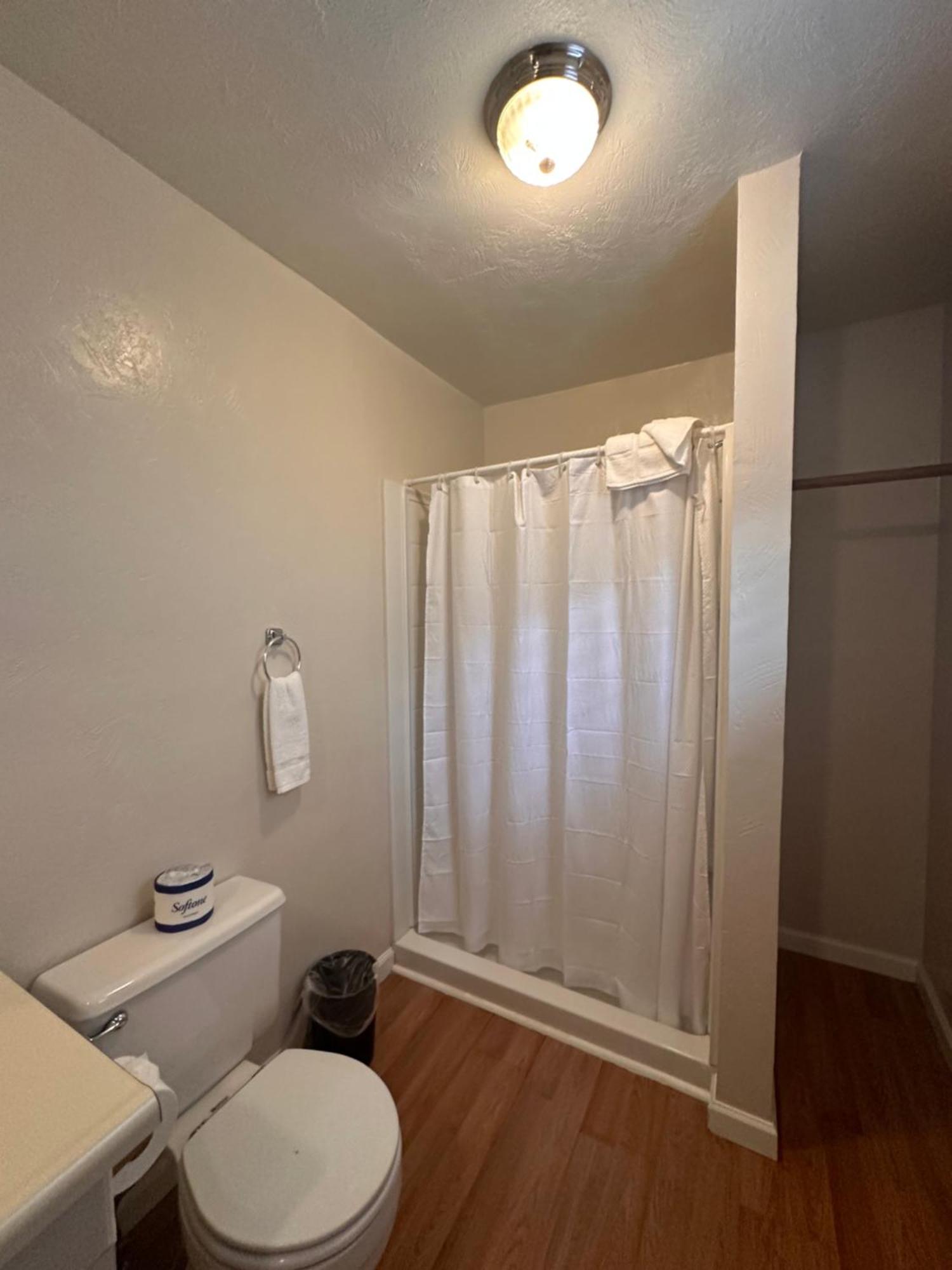 Lee Vining Motel Hotel 3*