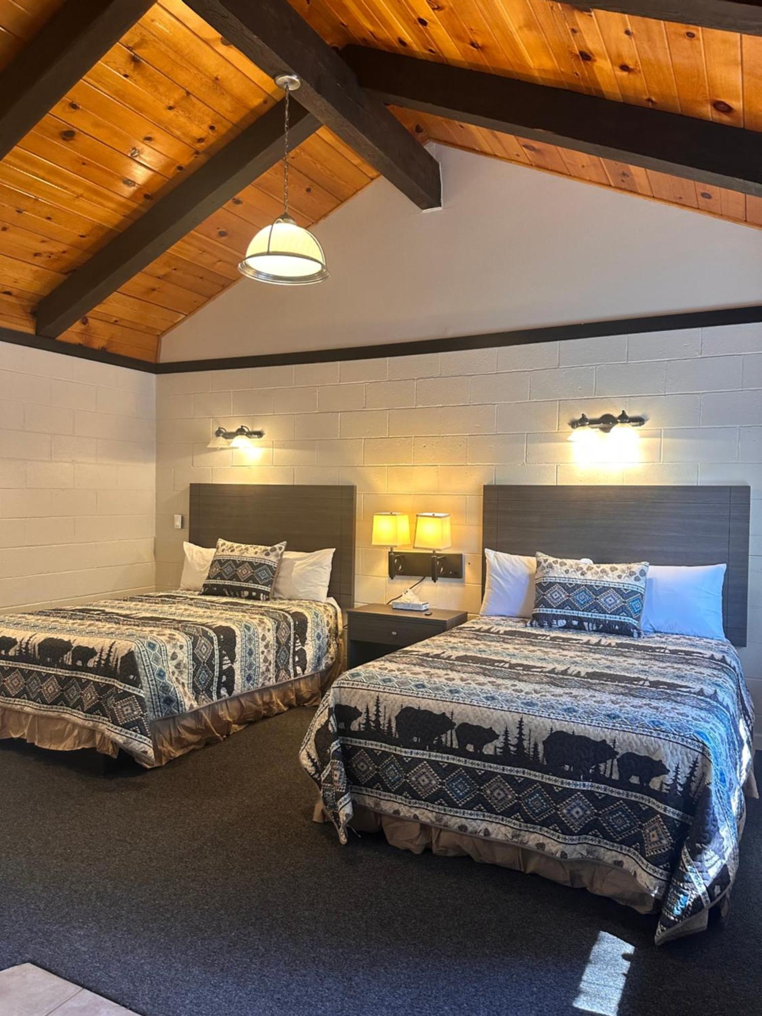 Lee Vining Motel 3*
